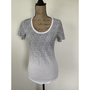 The Nike Tee Polka-Dotted Crew Neck Size Small